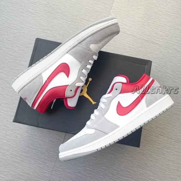 Air Jordan 1 Low Men’s Smoke Grey Red - Picture 3 of 5